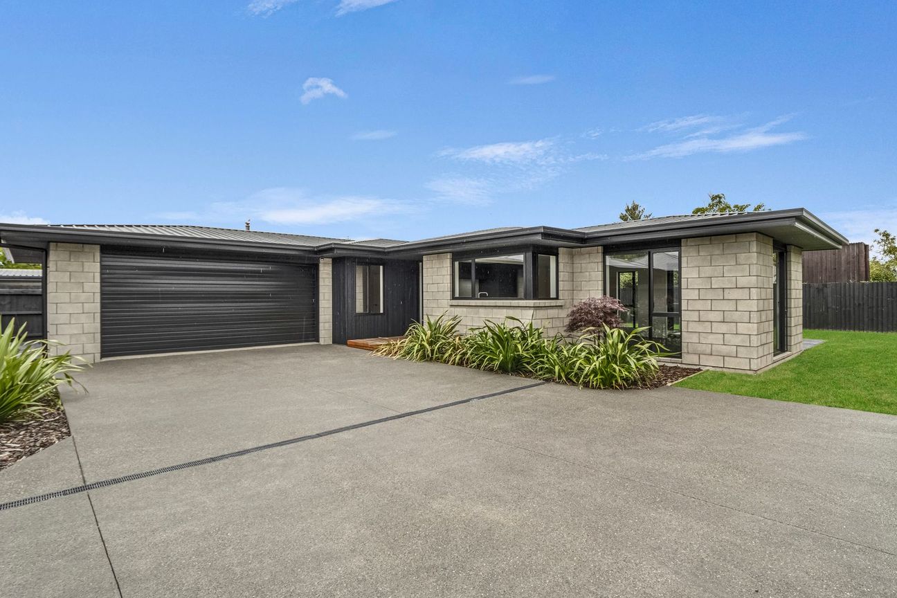 Price Drop!  Owner wants sold! - Vista 2