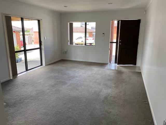 7A Liscooly Place, Flat Bush