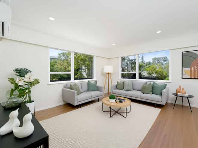 34 Cyclarama Crescent, Massey