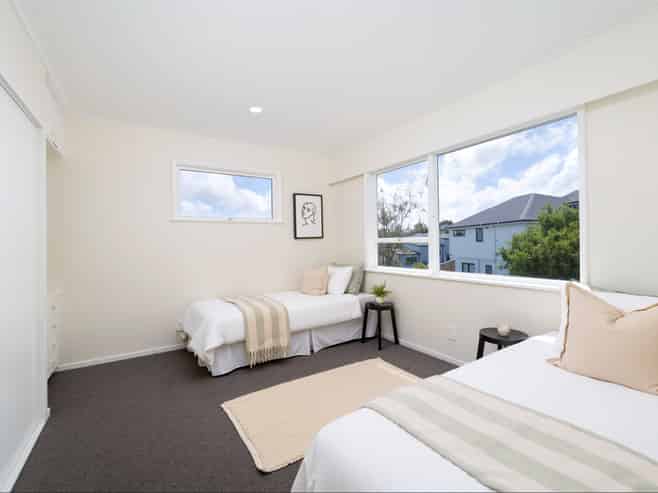 34 Cyclarama Crescent, Massey