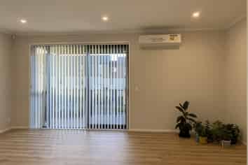 5/4 Matimati Place, Hobsonville