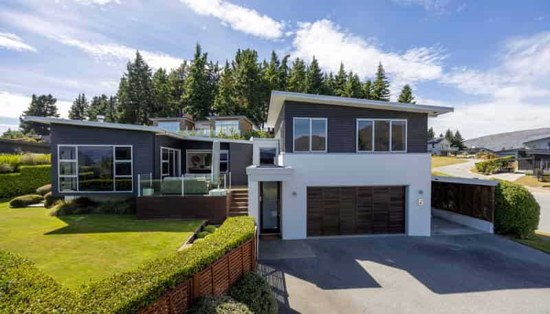 5 Pearce Place, Wanaka