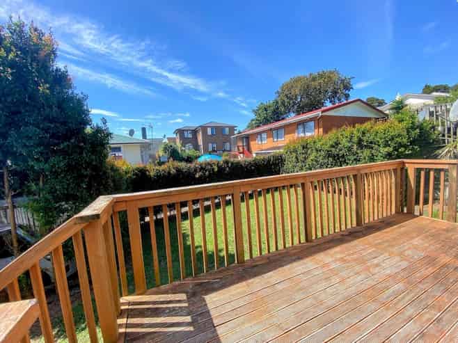 2/14 Whitmore Road, Mount Roskill