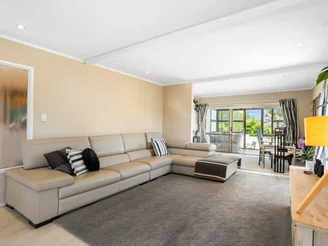 2/22 Bramley Drive, Farm Cove