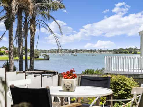 2/22 Bramley Drive, Farm Cove