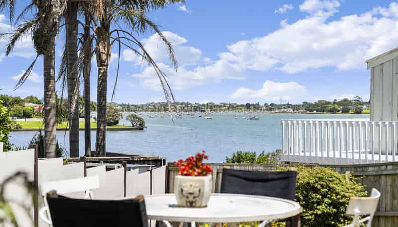 2/22 Bramley Drive, Farm Cove