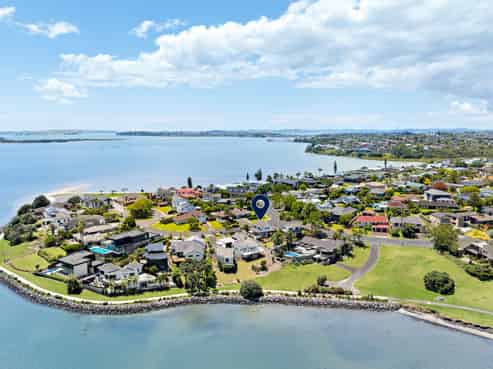 2/22 Bramley Drive, Farm Cove