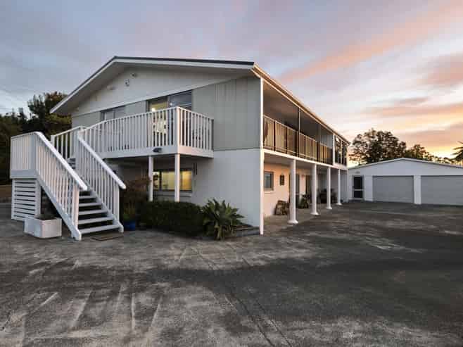 90 Barber Road, Bombay