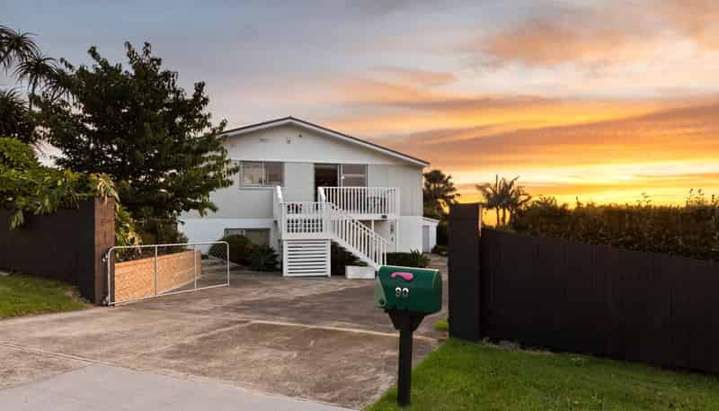 90 Barber Road, Bombay