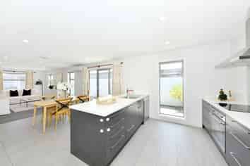 16 Contrail Street, Wigram