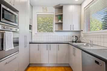 138 Warren Crescent, Hillmorton