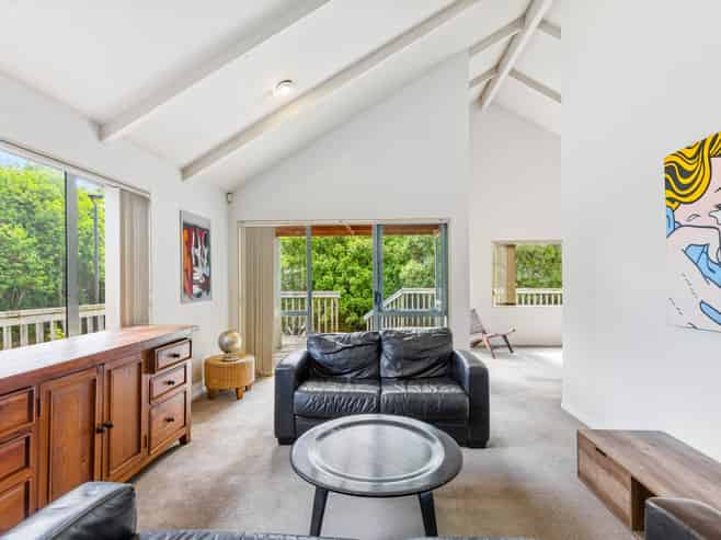 90A Atkinson Road, Titirangi