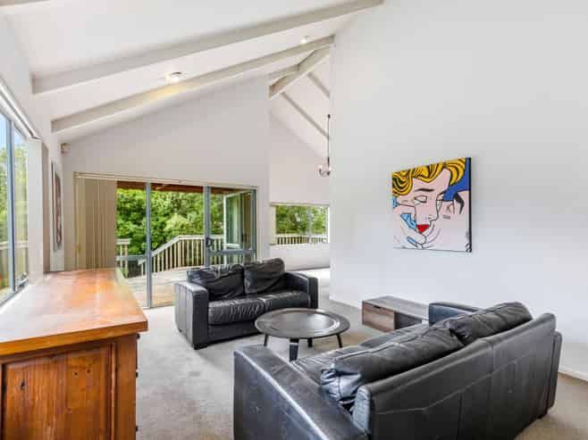 90A Atkinson Road, Titirangi