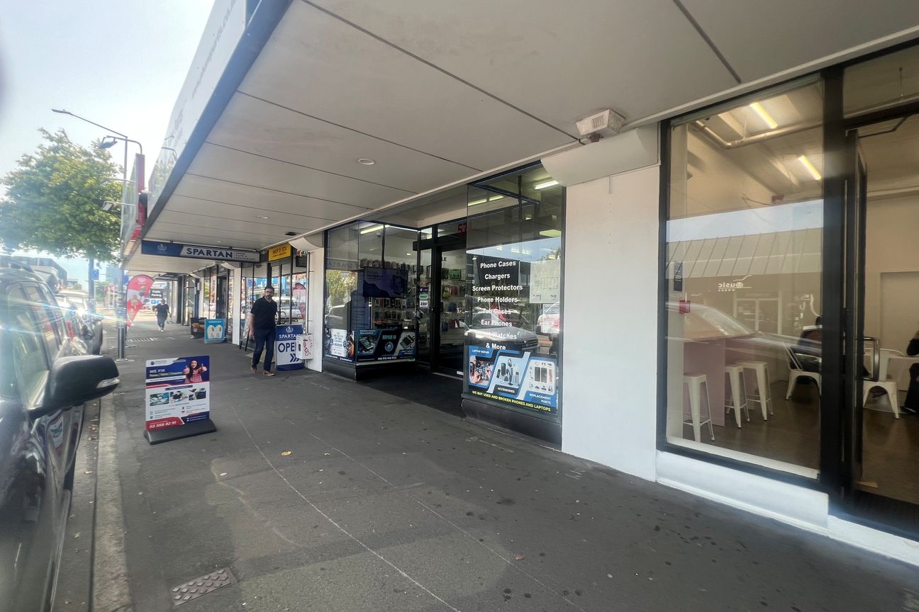 Affordable CBD Retail Shop – pohled 2