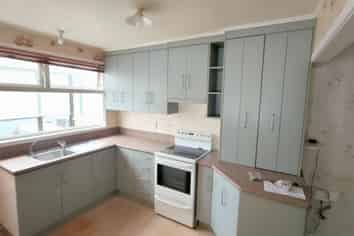 77A Lowe Street, Avenal