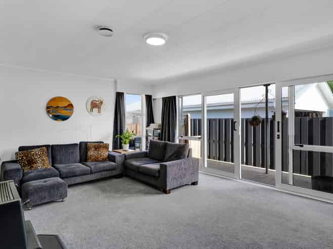 21 Montjoy Street, Stratford