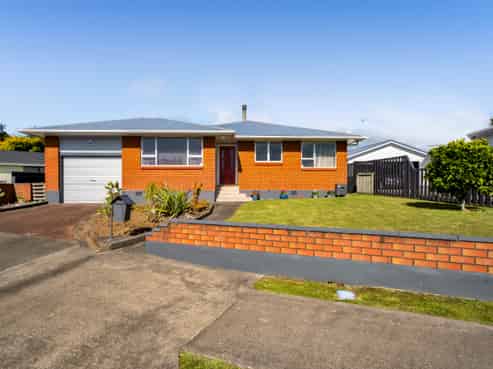 21 Montjoy Street, Stratford