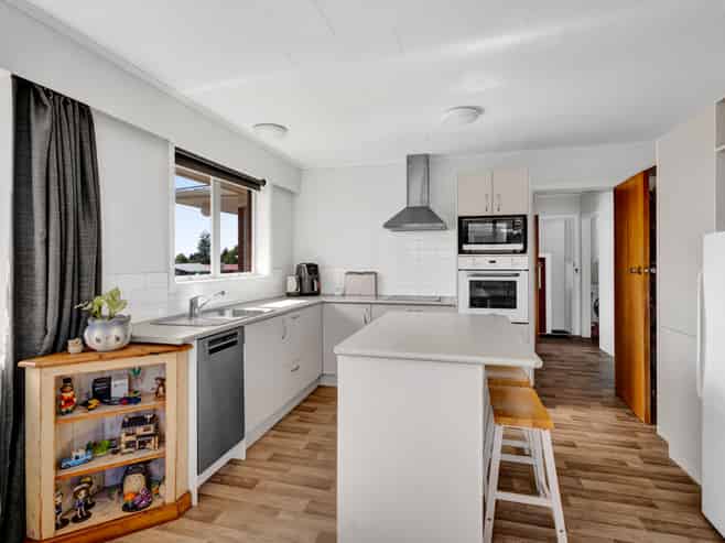 21 Montjoy Street, Stratford