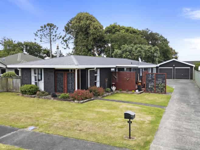 10 Suffolk Crescent, Feilding