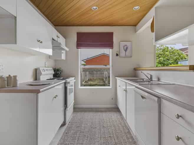 76A Bay View Road, South Dunedin