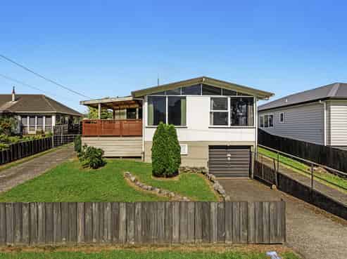 17 River Road, Kawerau