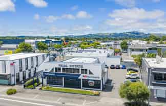 Prime Office Investment Opportunity