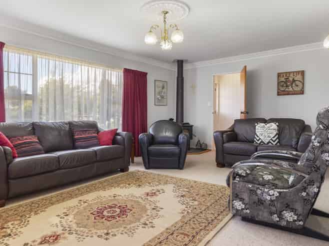 2 Webb Avenue, Levin