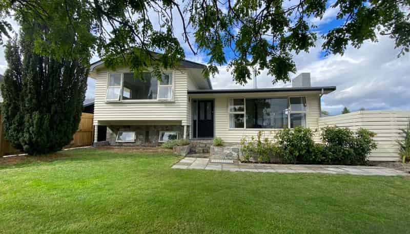 104 Molyneux Av, Cromwell