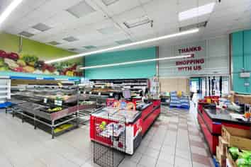 WELL-KNOWN SUPERMARKET IN PRIME LOCATION
