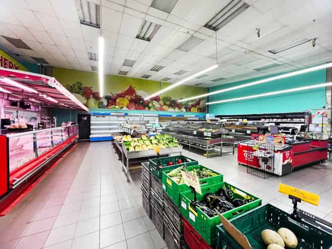 WELL-KNOWN SUPERMARKET IN PRIME LOCATION
