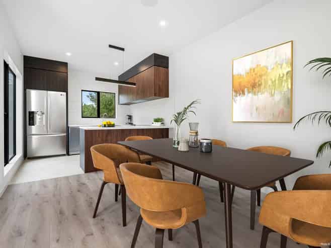 1/105 Hobsonville Road, West Harbour