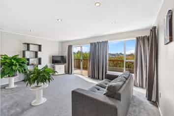 13 McClintock Road, Massey