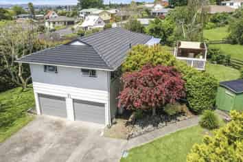 13 McClintock Road, Massey