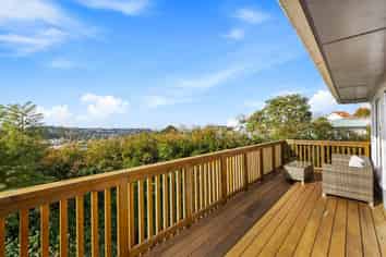 13 McClintock Road, Massey