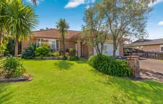 10 Stewart Gibson Place, Manurewa