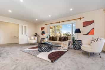 10 Stewart Gibson Place, Manurewa