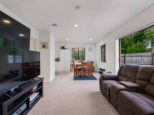 30c Daytona Road, Henderson