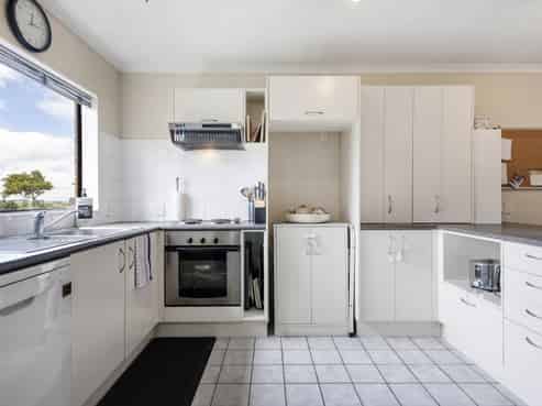 86c Naylors Drive, Mangere