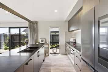 8 Tabor Place, LINCOLN