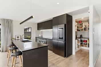 8 Tabor Place, LINCOLN