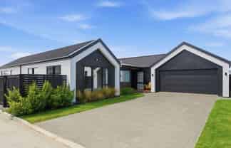 8 Tabor Place, LINCOLN