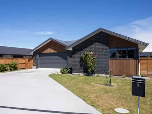 9 Greenwood Place, Amberley