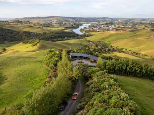 215B Benseman Road, Raglan