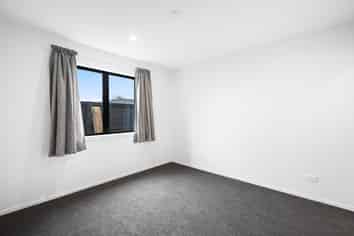 5 Fable Way, Leamington