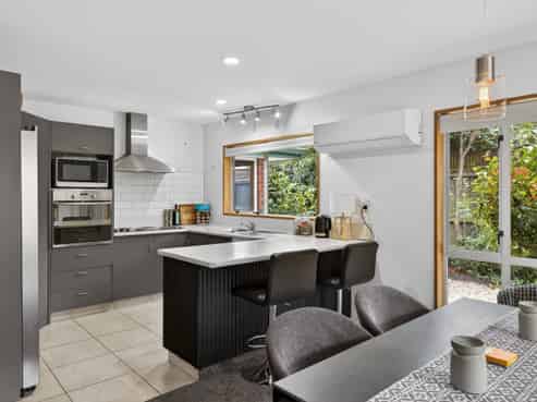 121B Champion Street, Edgeware