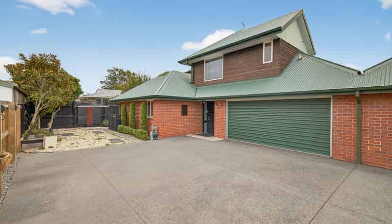 121B Champion Street, Edgeware