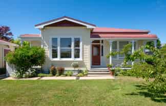 14 Carnot Street, Glenholme