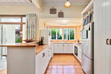 14 Carnot Street, Glenholme