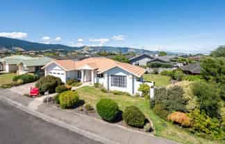 5 Rosaline Frank Street, Stoke