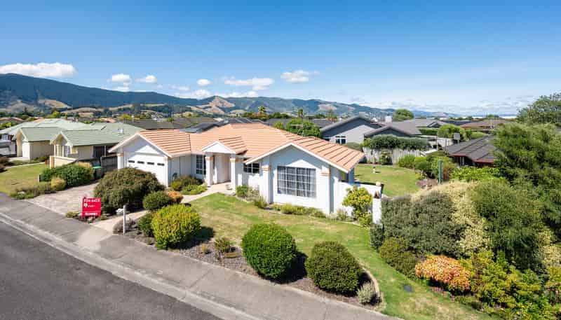 5 Rosaline Frank Street, Stoke